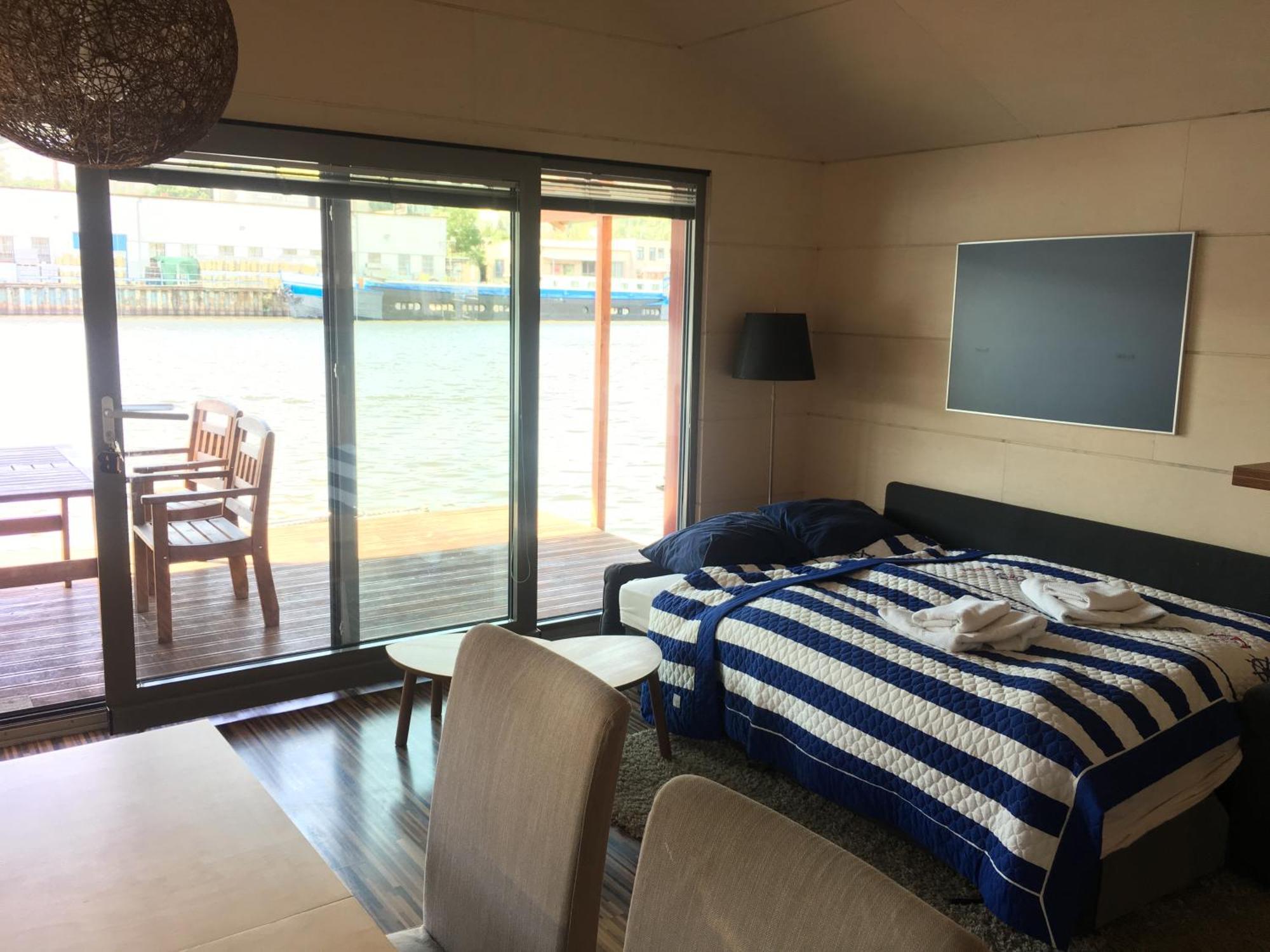 Houseboat Benjamin - Houseboats Benjamin & Franklin Hotel Praga Exterior foto